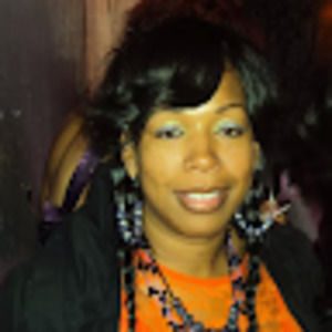 Meet your Posher, Lenora